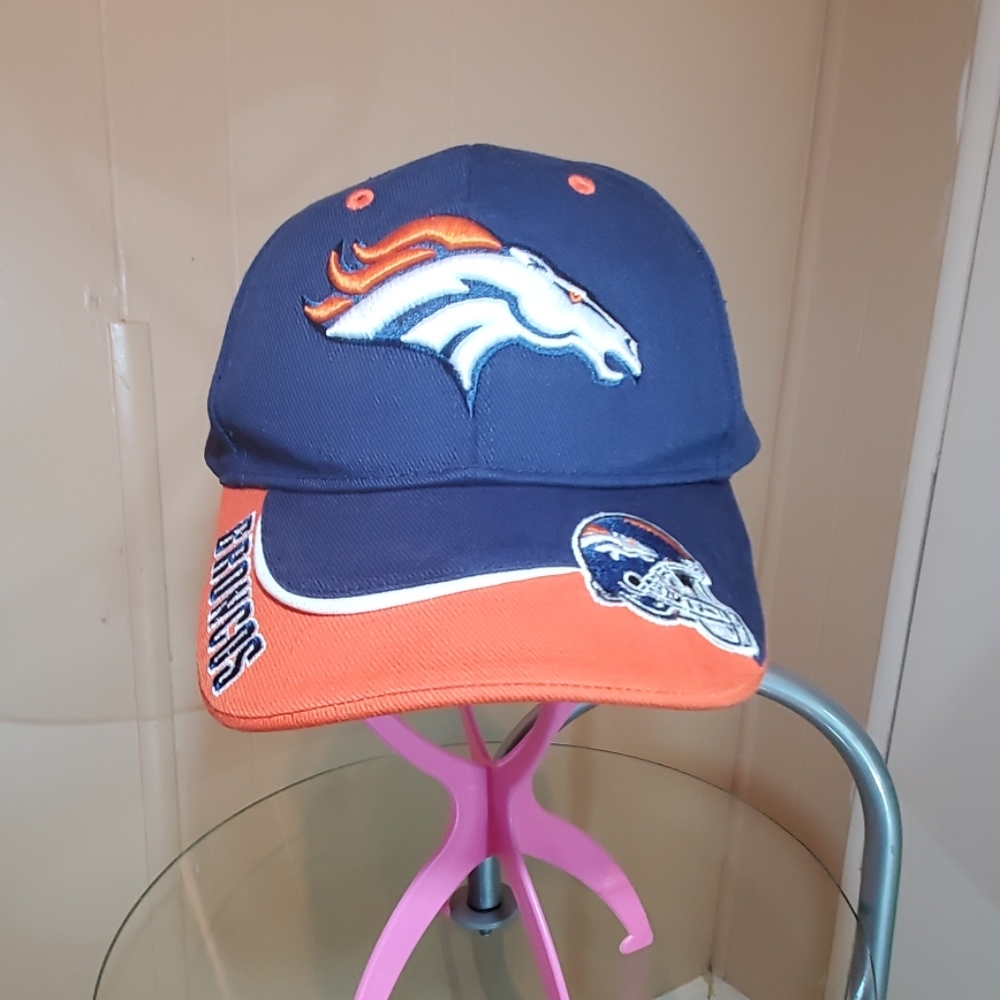 NFL Denver Broncos Hat - Picture 1 of 8